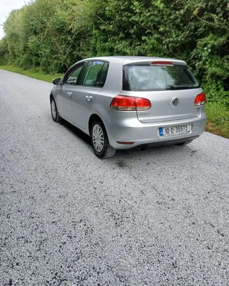 2010 Volkswagen Golf Diesel - Image 4