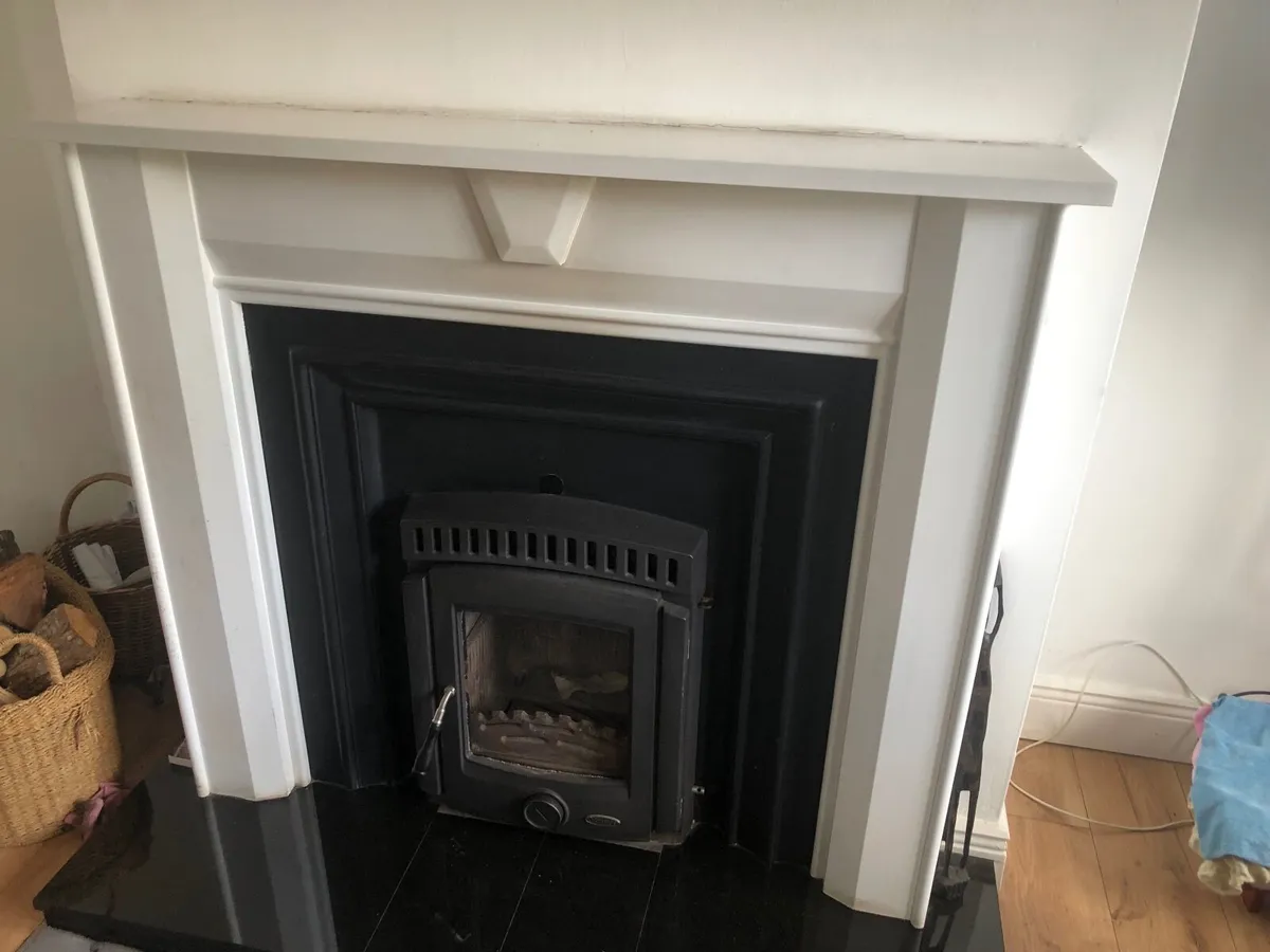 Mantle piece - Image 1