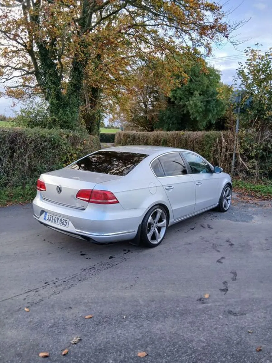 2013 Volkswagen Passat Diesel - Image 4