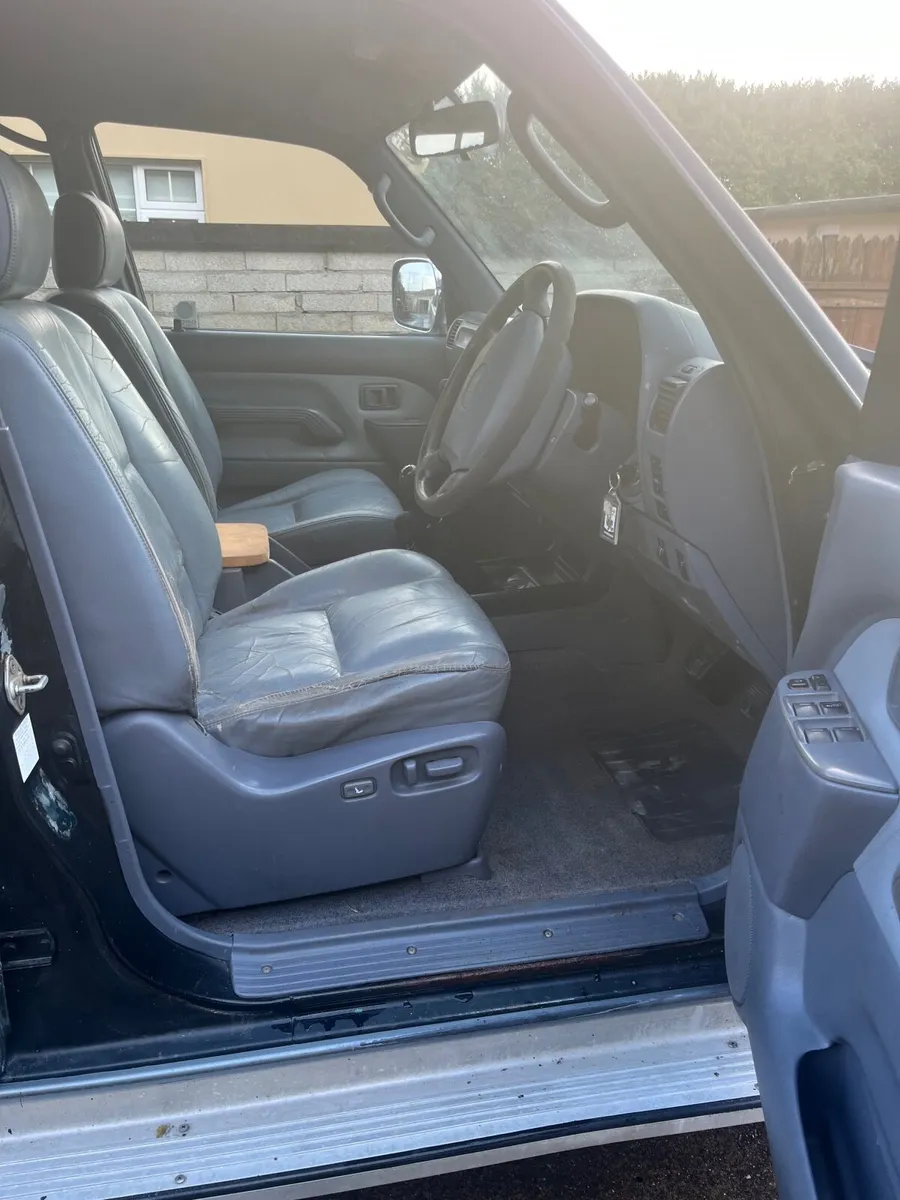 Toyota Land Cruiser 1997 - Image 2