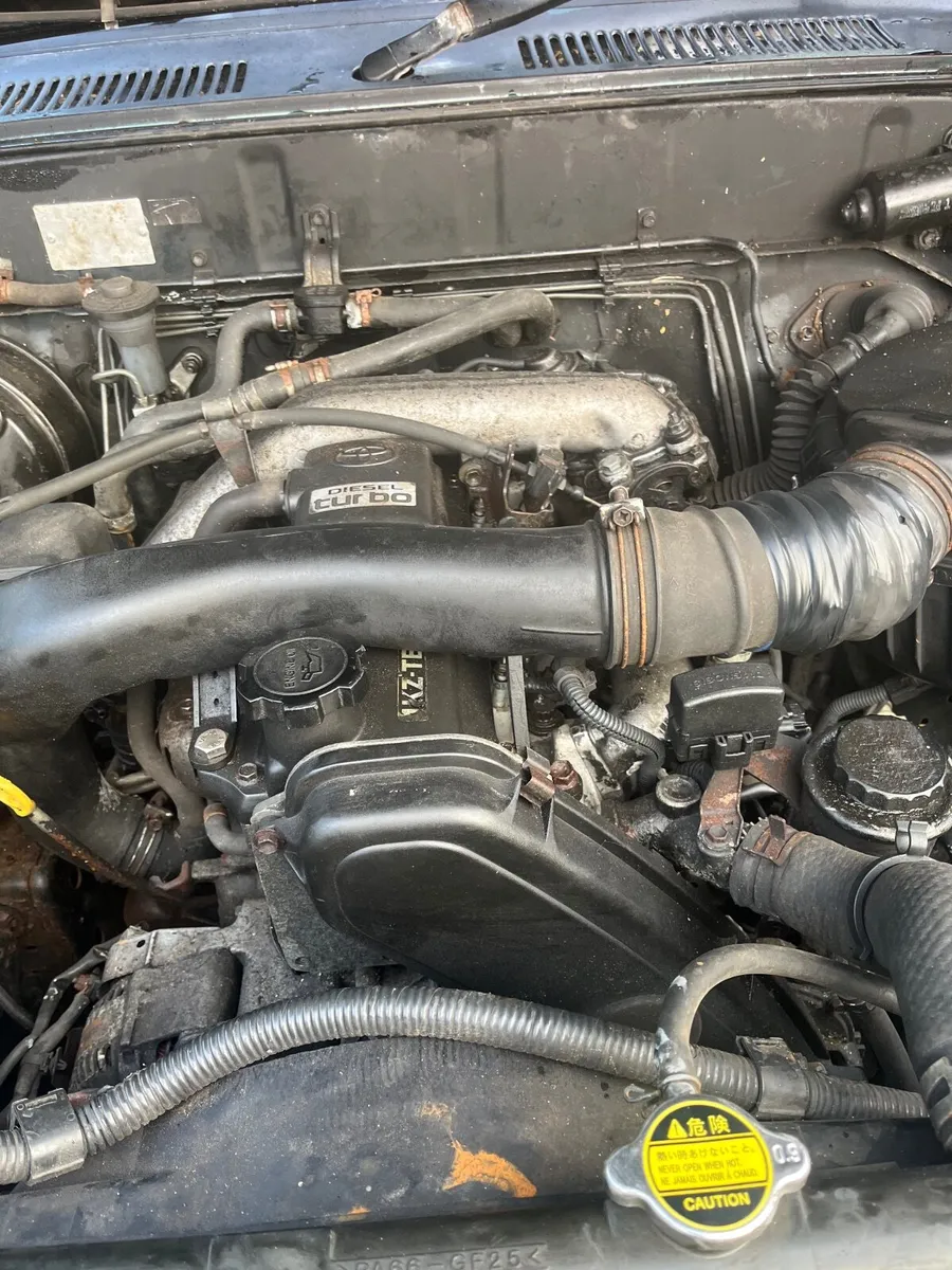 Toyota Land Cruiser 1997 - Image 4