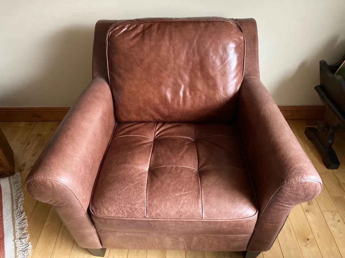 Leather sofa and armchair - Image 3