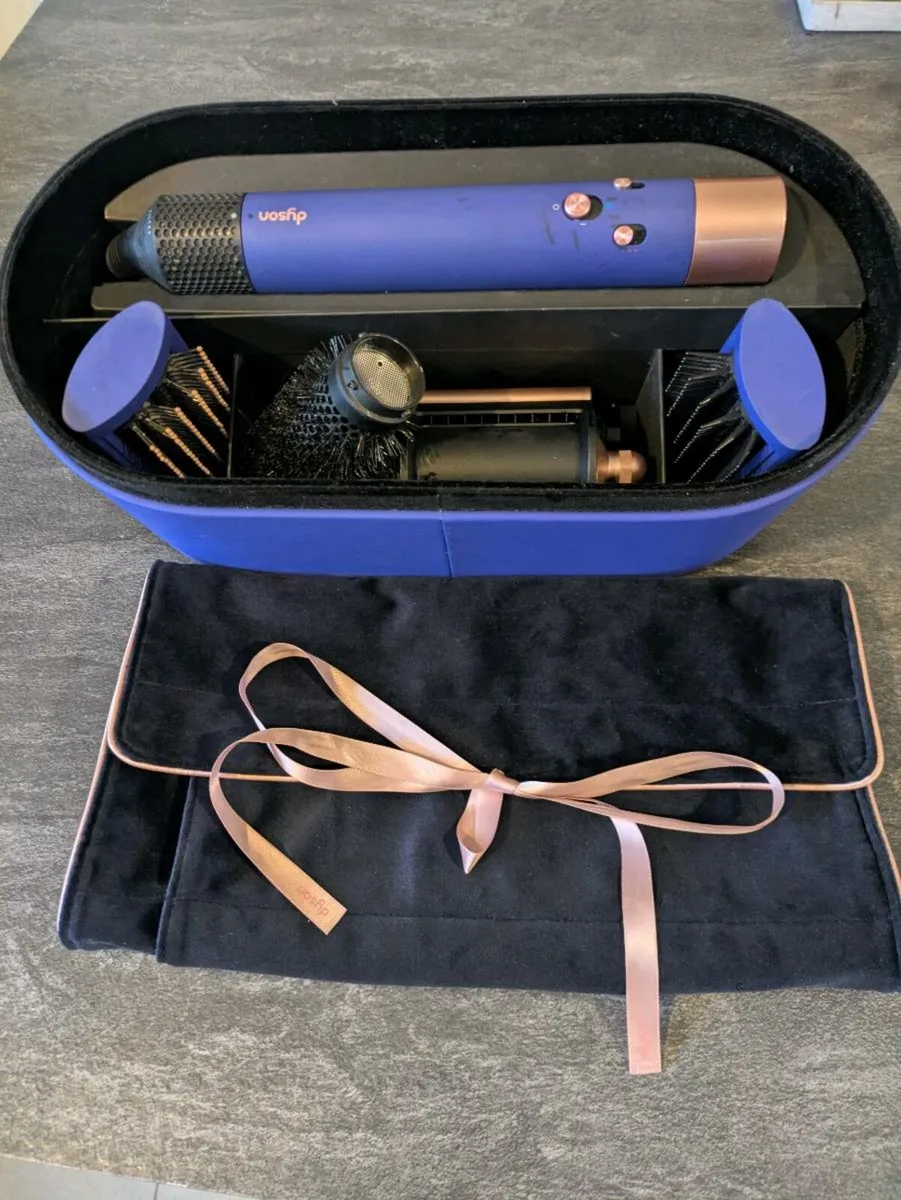 Dyson Airwrap Long Barrel Airwrap Complete Ha - Image 1