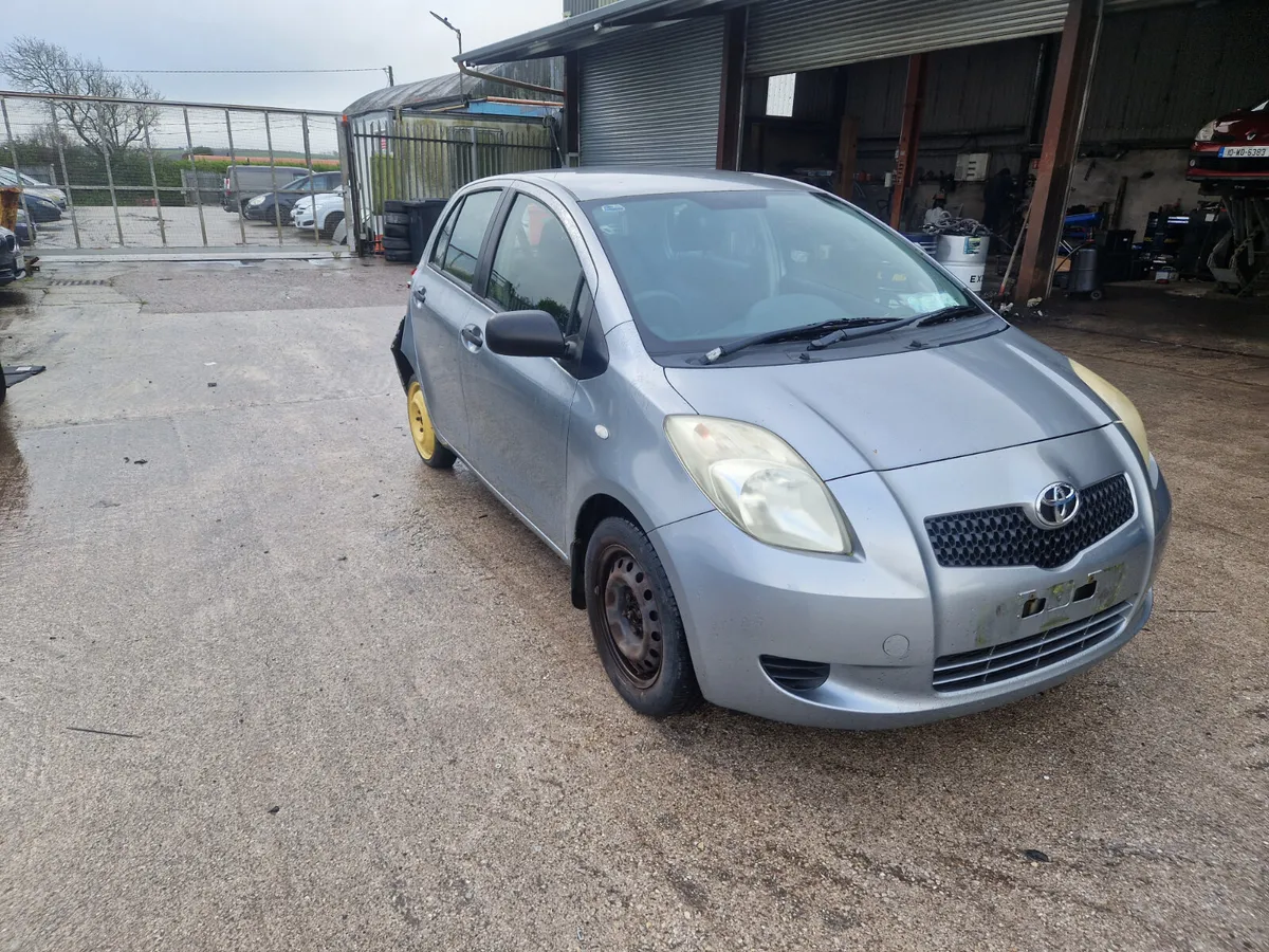 06 Yaris 1.0 for breaking - Image 2