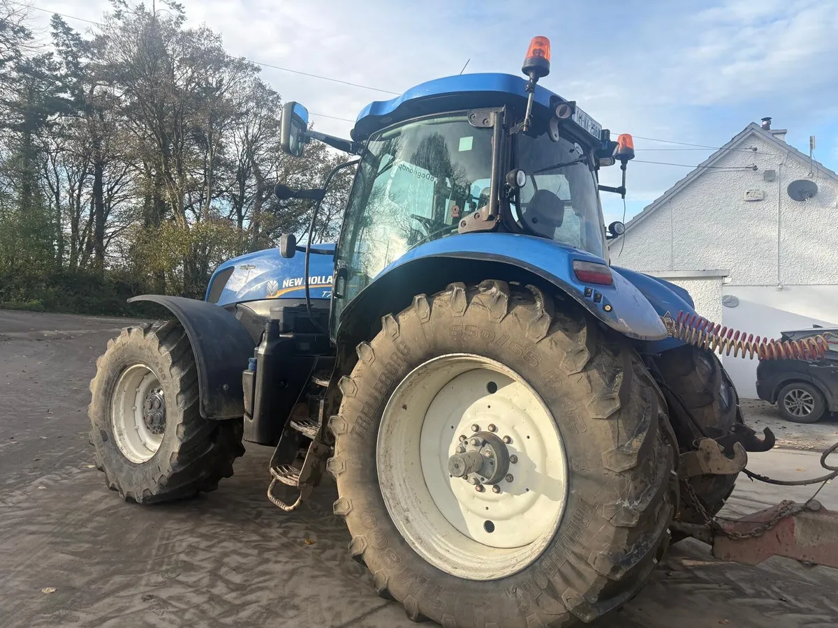 2014 New Holland T7.270 **Autocommand** - Image 4