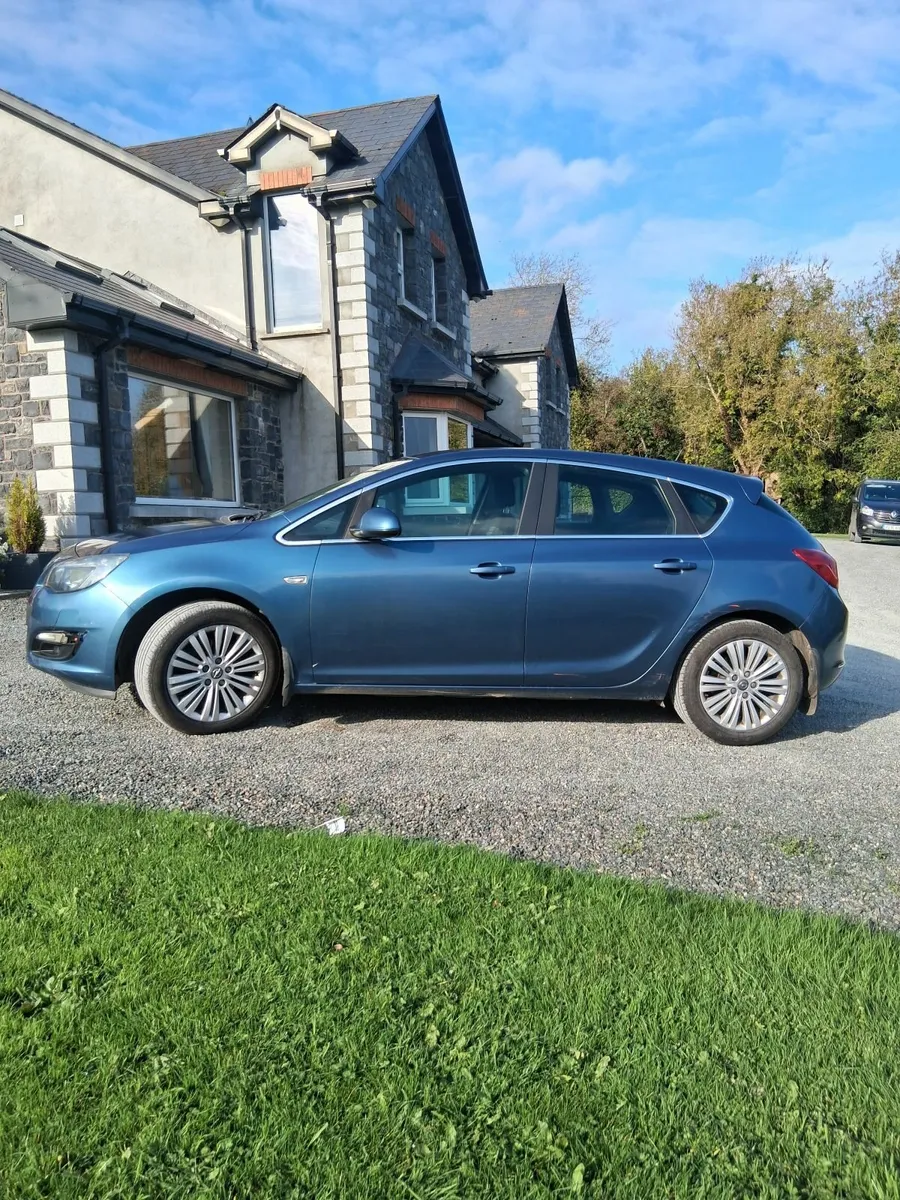Opel Astra 2015 - Image 4