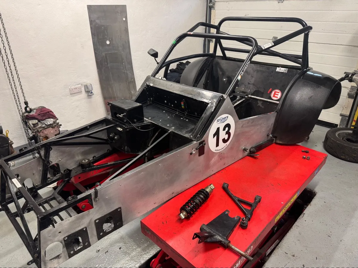 Stryker rolling chassis - Image 1