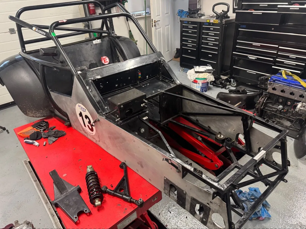 Stryker rolling chassis - Image 4