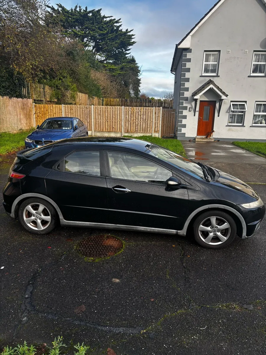 Honda civic 2008 1.8 - Image 2