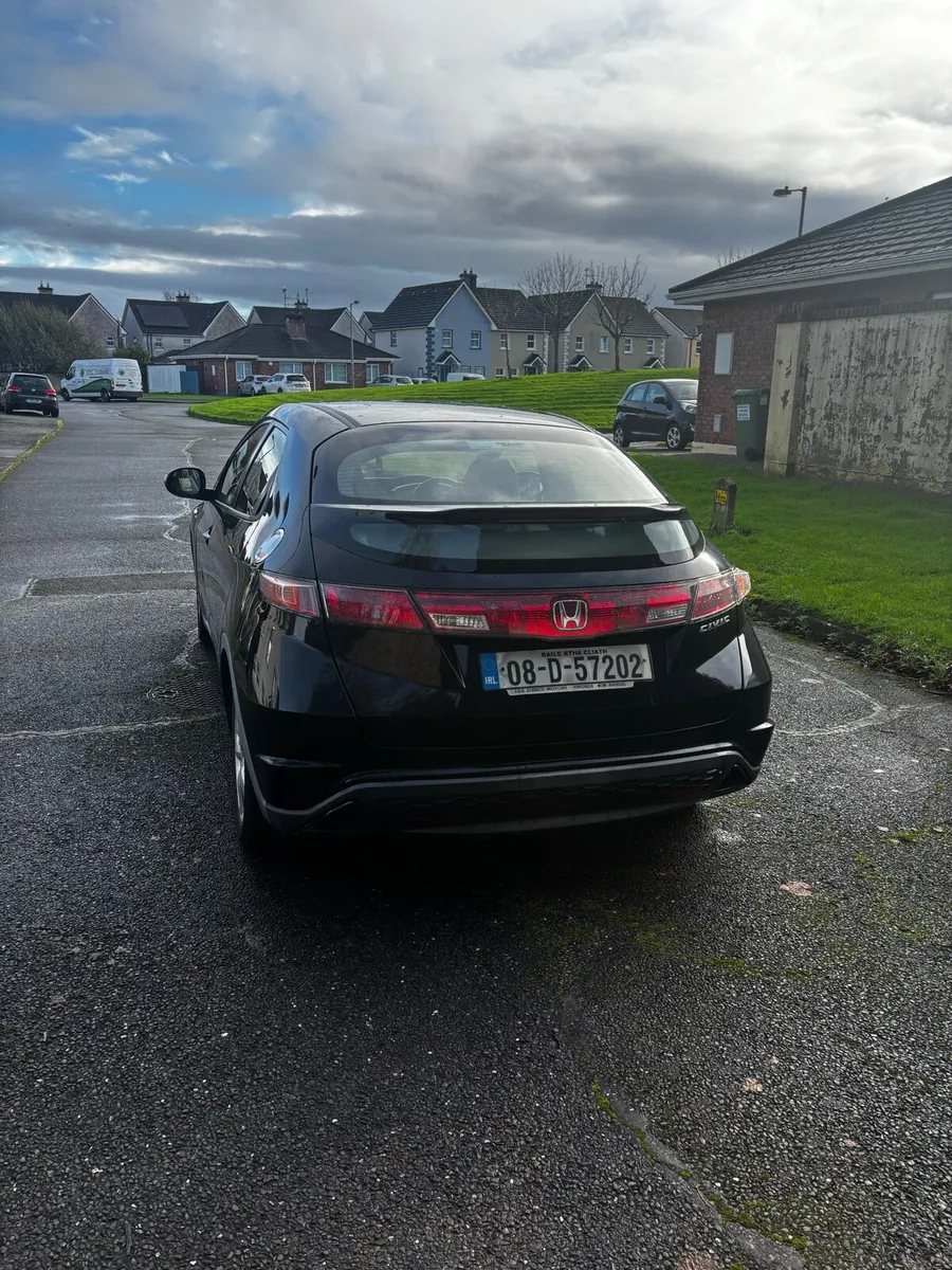 Honda civic 2008 1.8 - Image 4