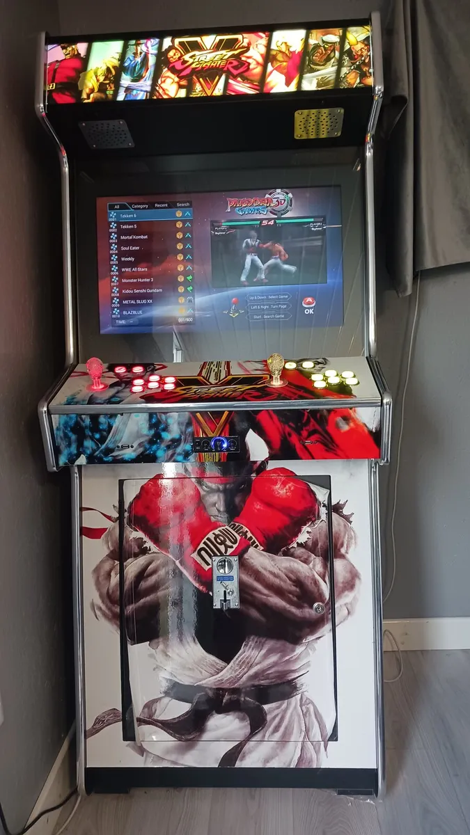 Arcade Game - Image 1