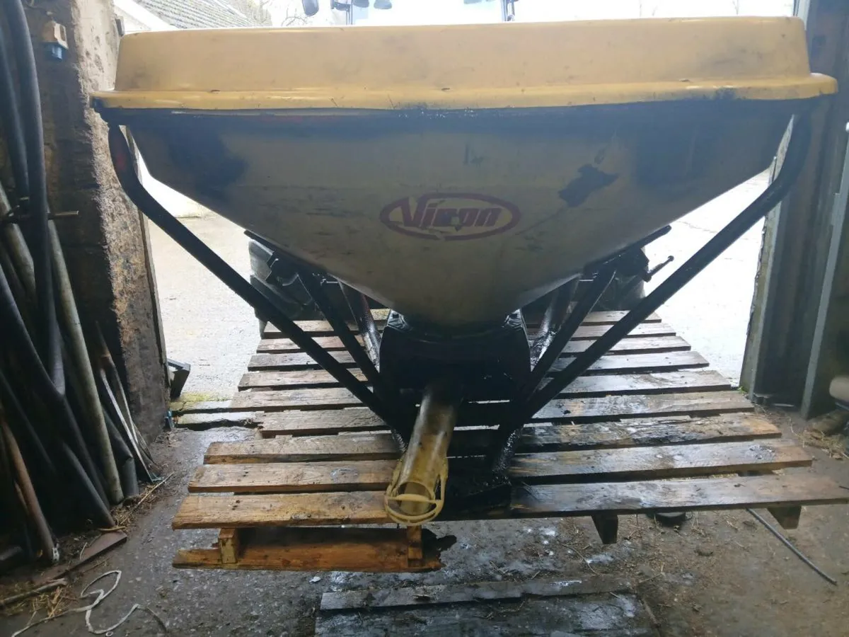 Vicon spreader - Image 1