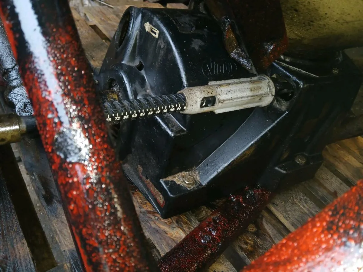 Vicon spreader - Image 2