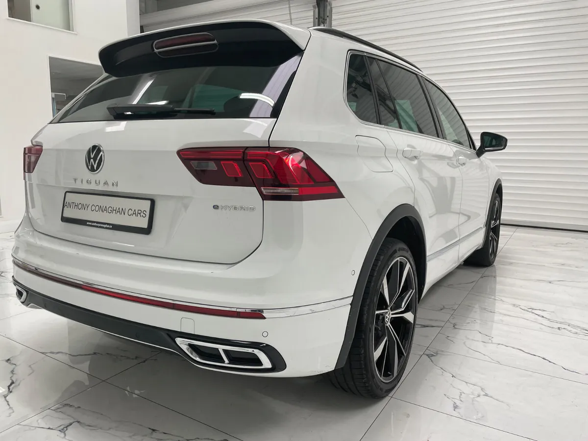 Volkswagen Tiguan 2023 Rline  Automatic - Image 3