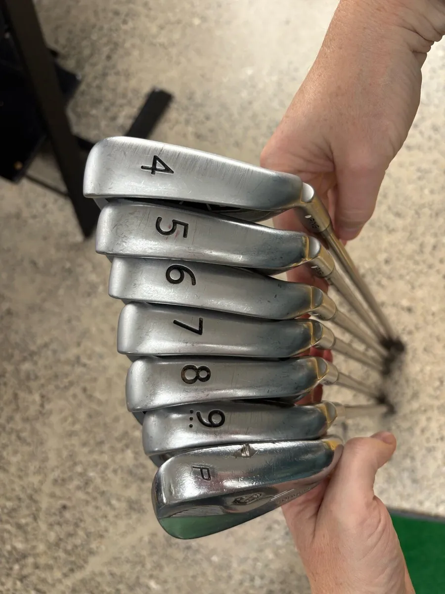 Ping i20 irons - Image 1