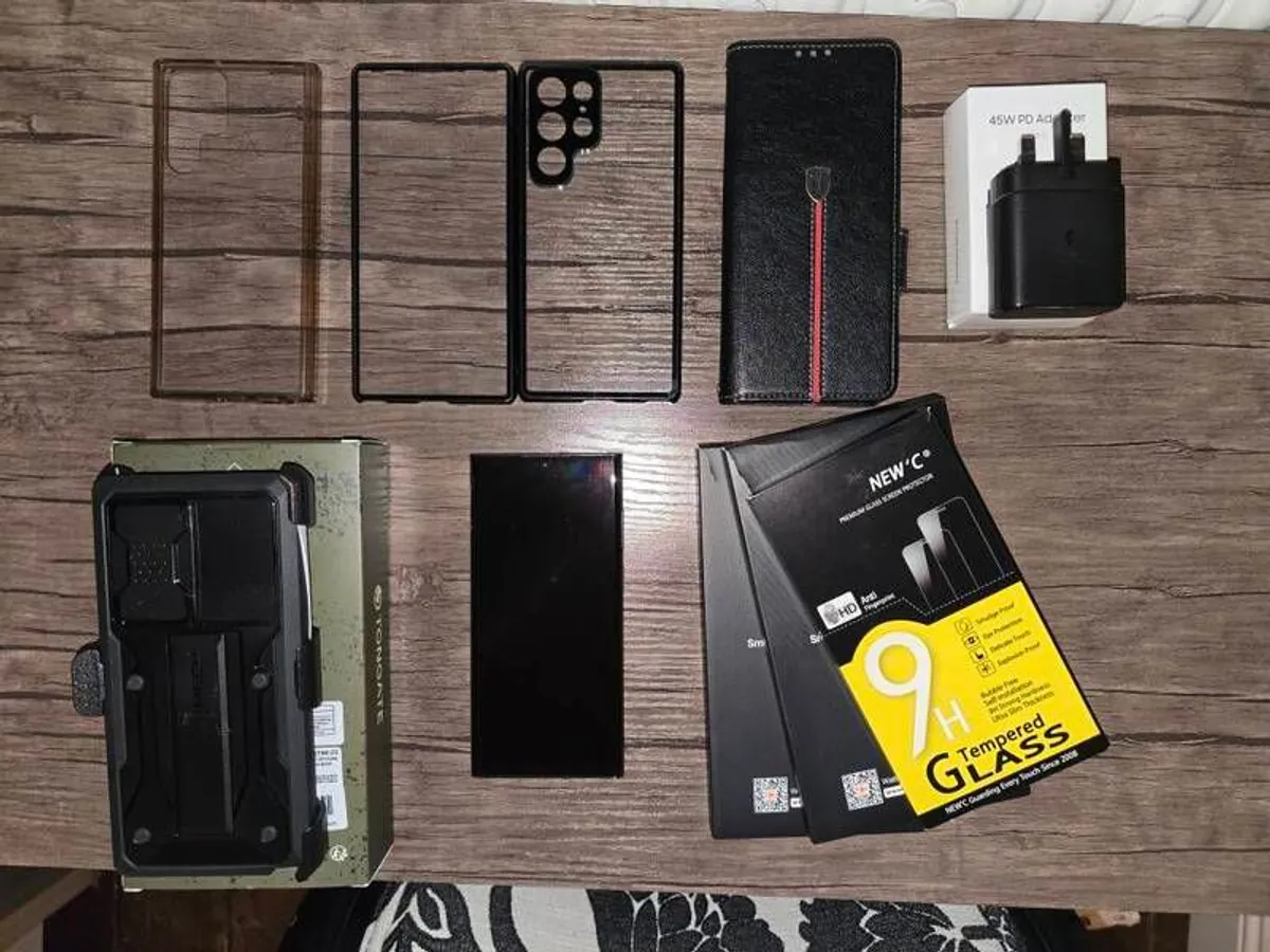 Samsung S22 Ultra 512GB Burgundy - Accessories included (no need to buy extras) - Image 1