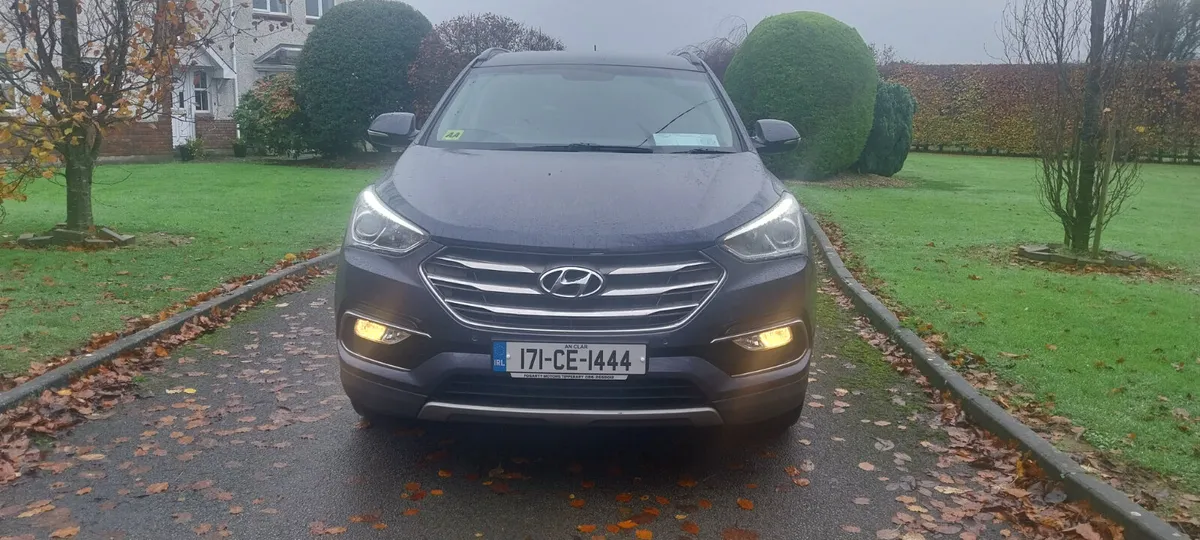 2017 Hyundai Santa Fe 2.2 CRDI Executive 4WD - Image 3