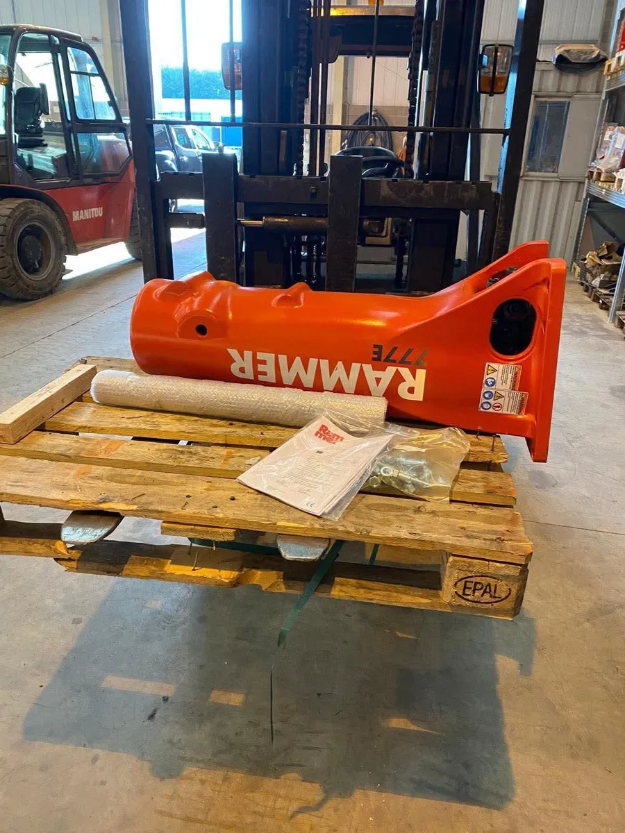 New Rammer BR777E Rock Hammer/ Breaker - Image 4