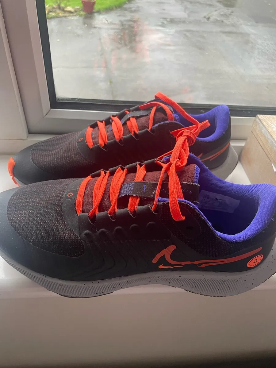 Nike air runners - Image 2