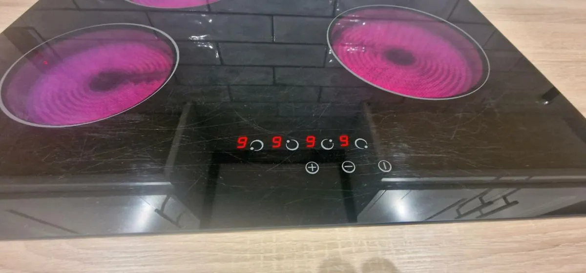 Electric hob - Image 3