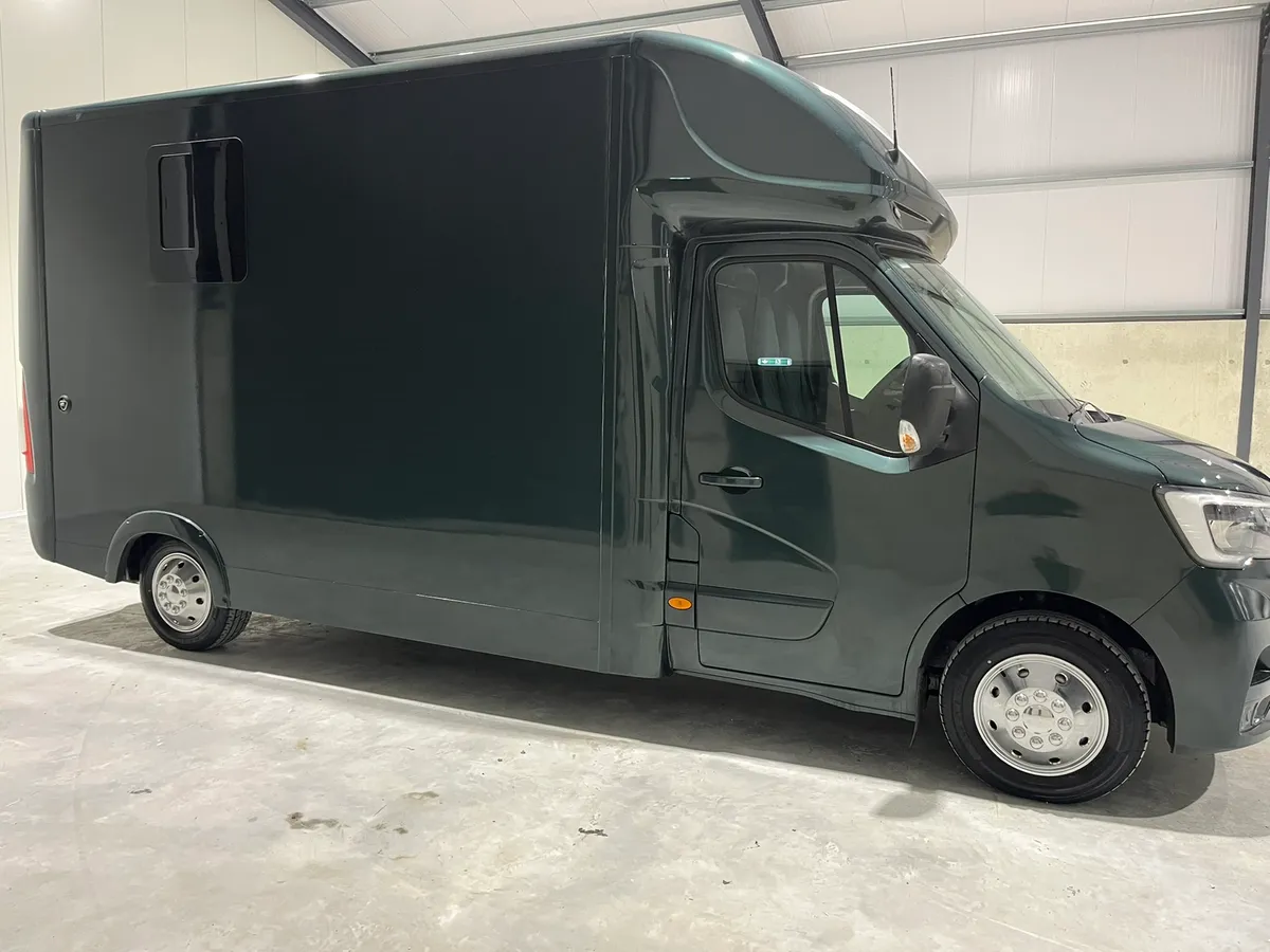 Renault Master Stallion Box - Image 1