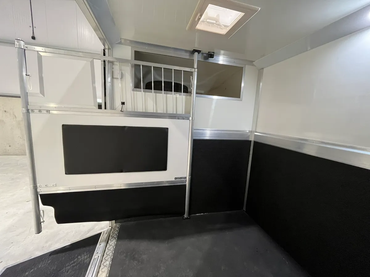 Renault Master Stallion Box - Image 4