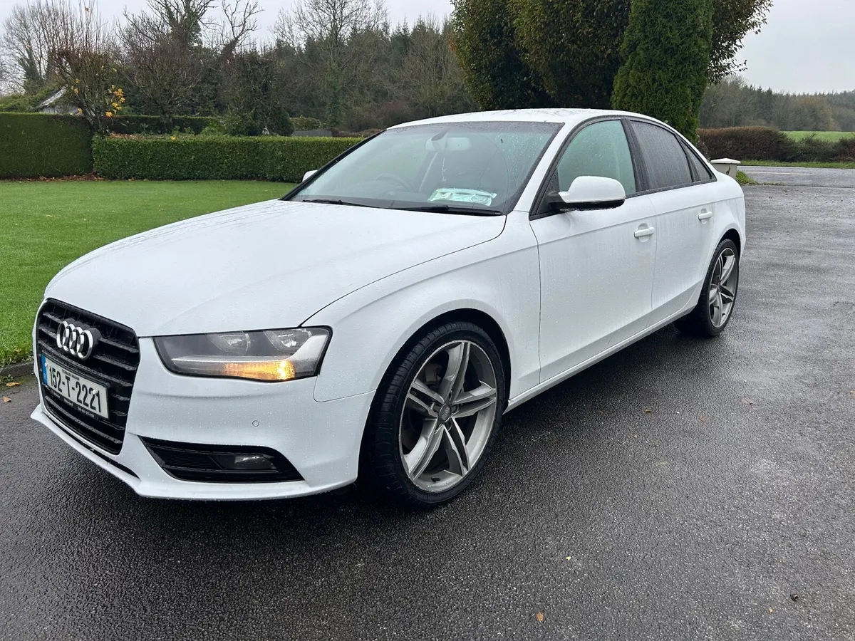 Audi A4 2015 - Image 2