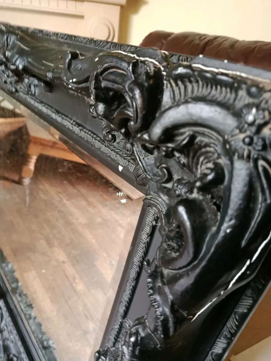 Beautiful 4' x 2' mirror - Image 2