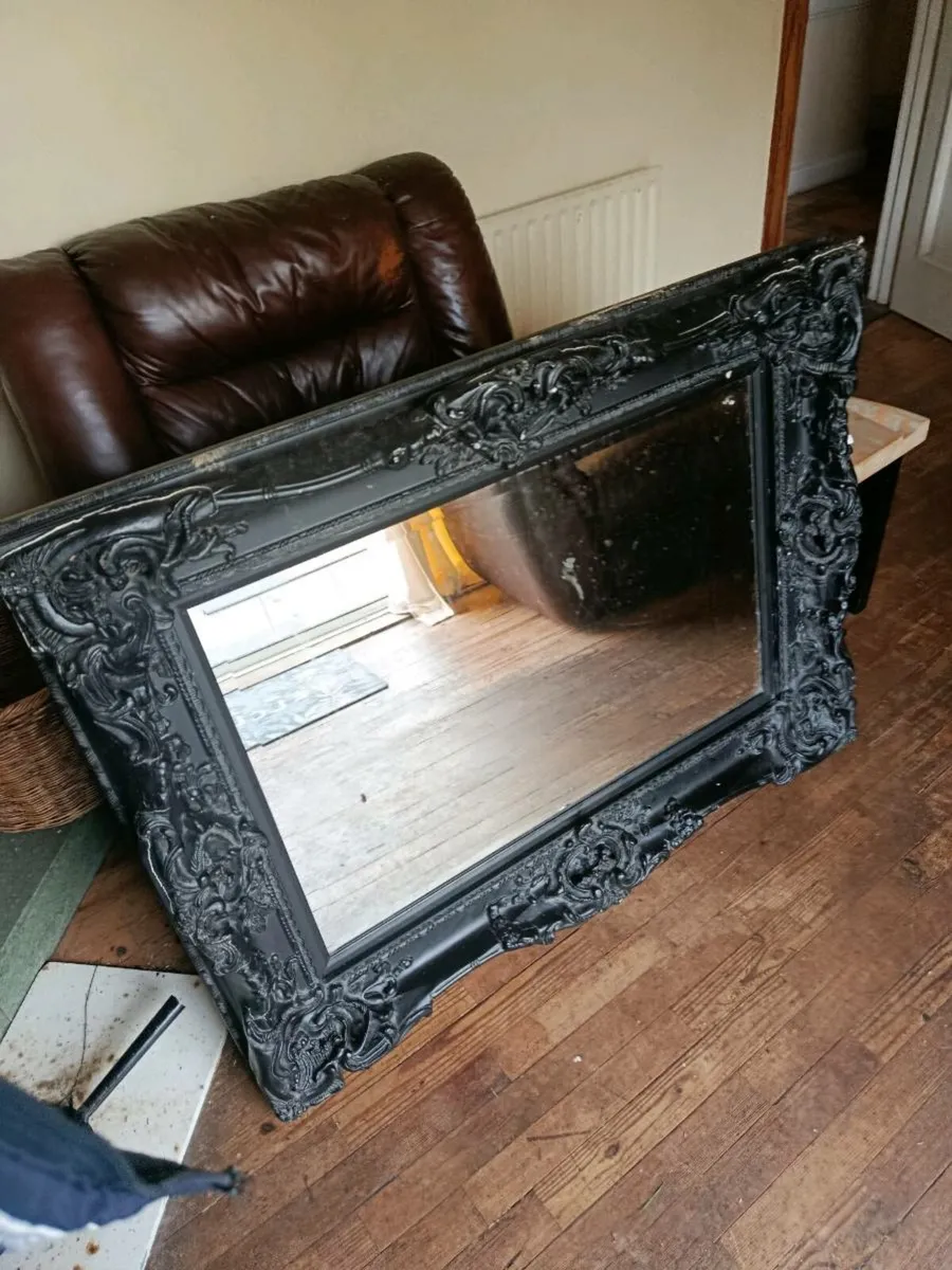 Beautiful 4' x 2' mirror - Image 4