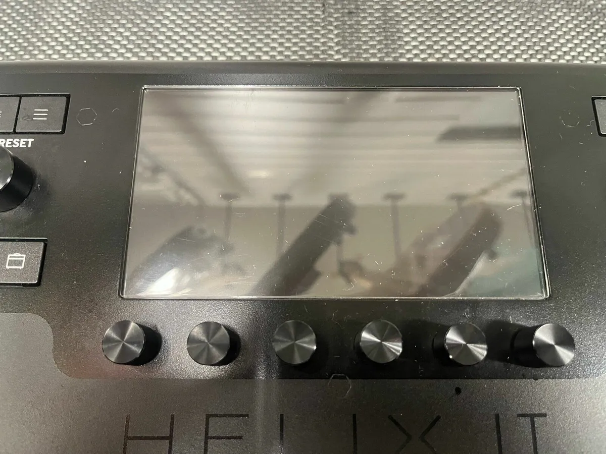 Line 6 Helix LT Guitar Processor - Image 4