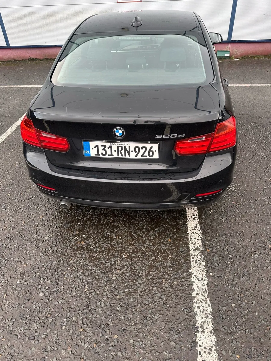 BMW 320d - Image 2