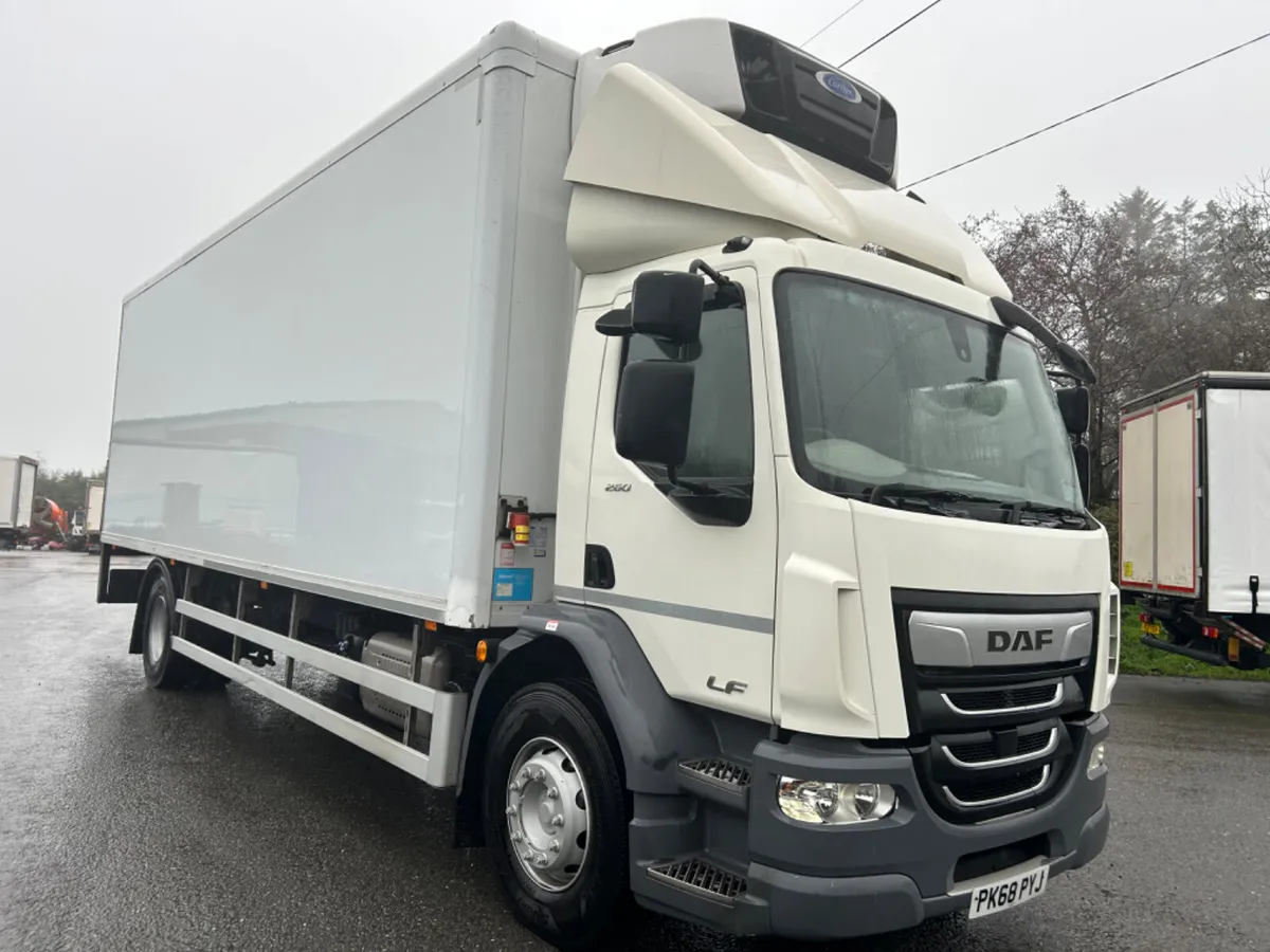 2018 Daf lf260 18 ton multi temp fridge lift - Image 3