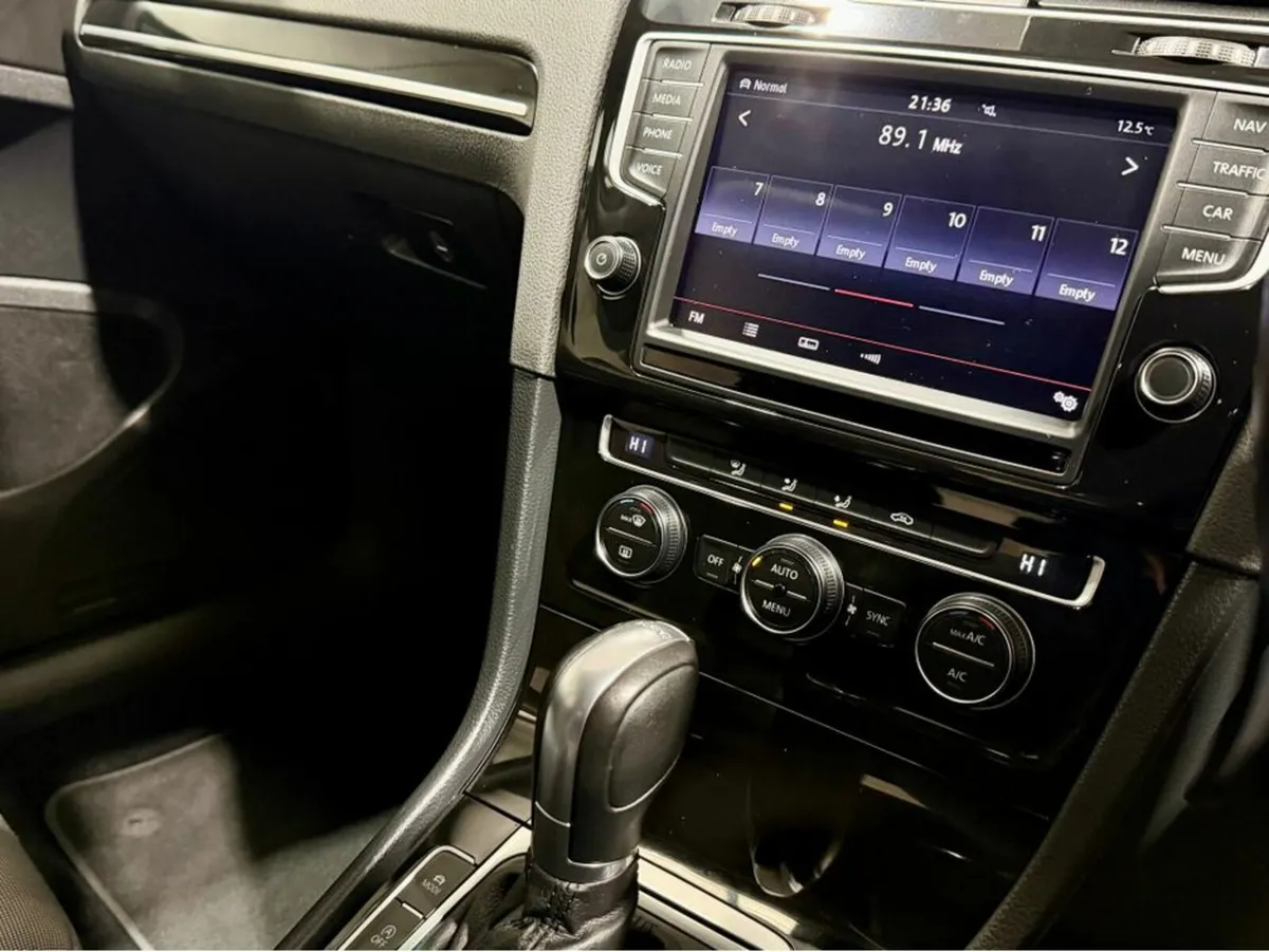 Volkswagen Golf 1.4 Highline - Image 4