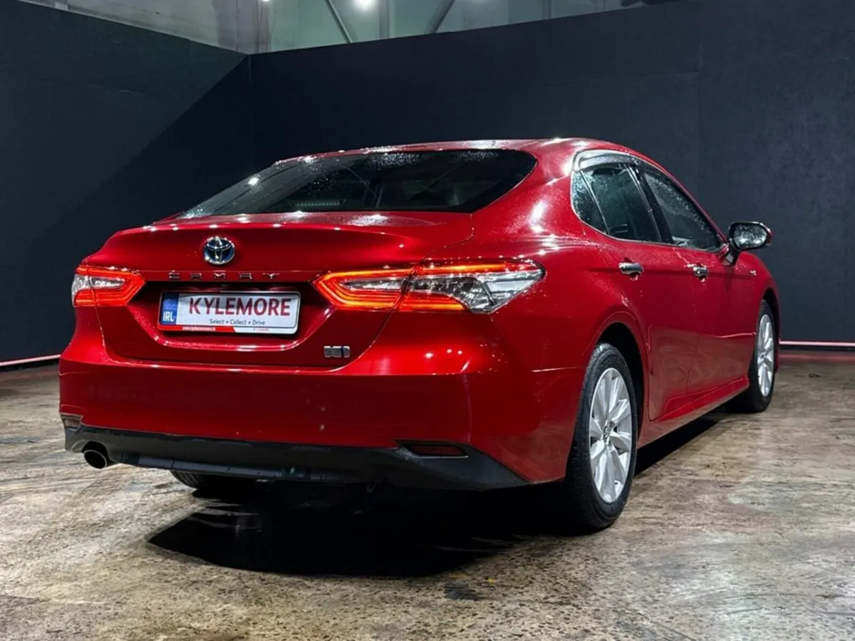 Toyota Camry 2.5 HYBRID AUTOMATIC - CRUISE CONTROL - Image 4