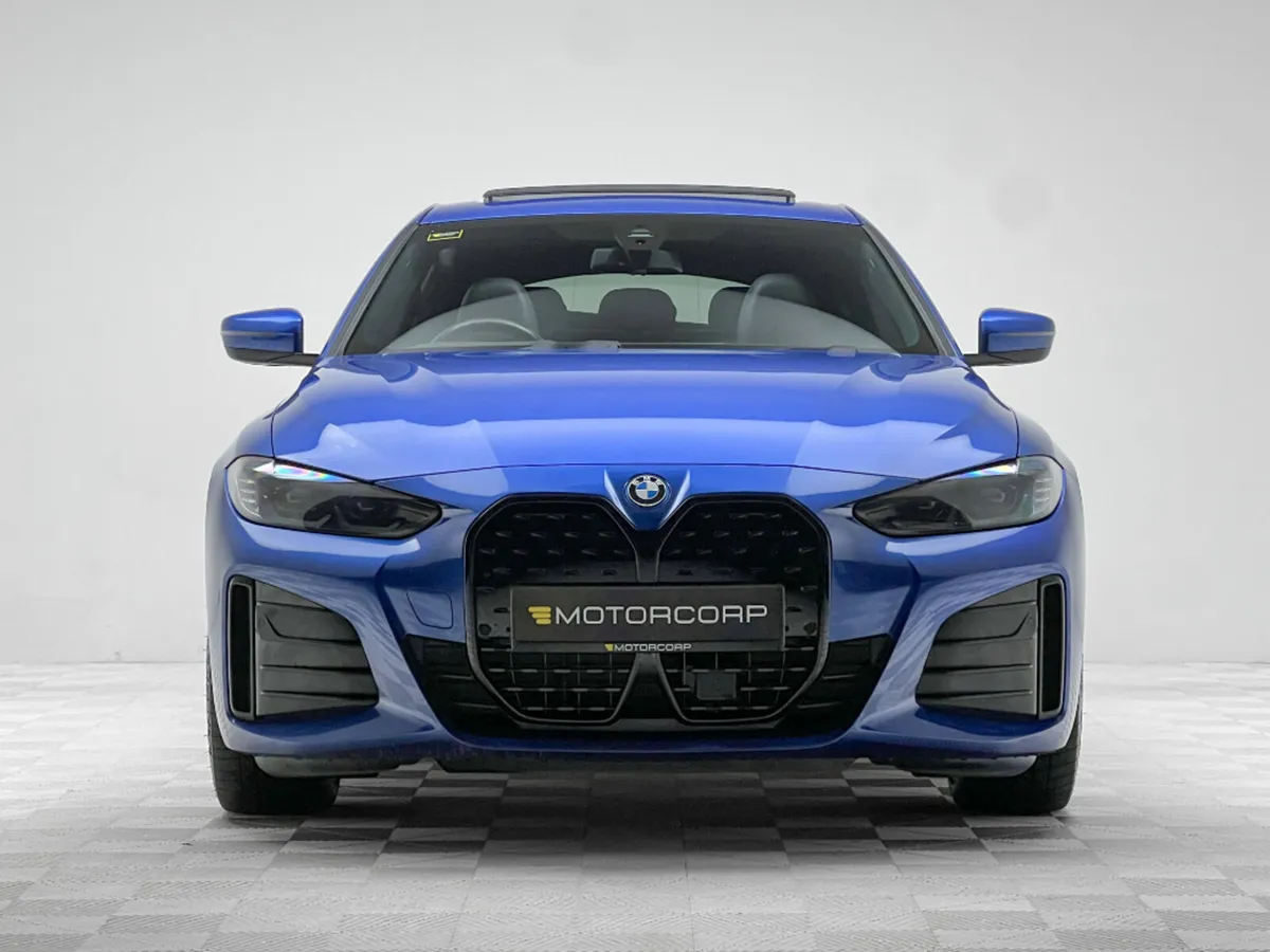 BMW i4 40 M SPORT PRO EDRIVE *SUNROOF* - Image 2