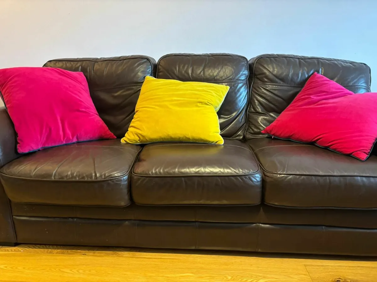 2 Seater and 3 seater leather couches - Image 4