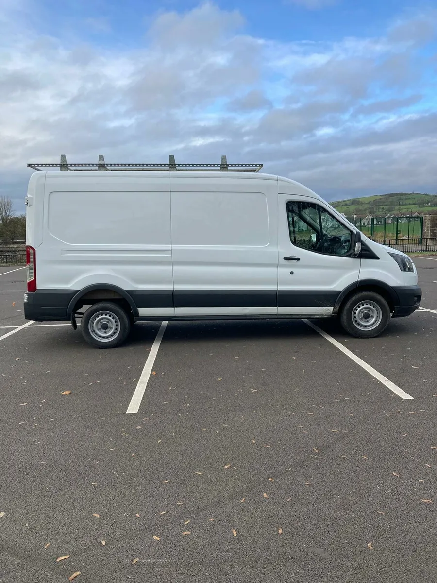 2017 ford transit - Image 2