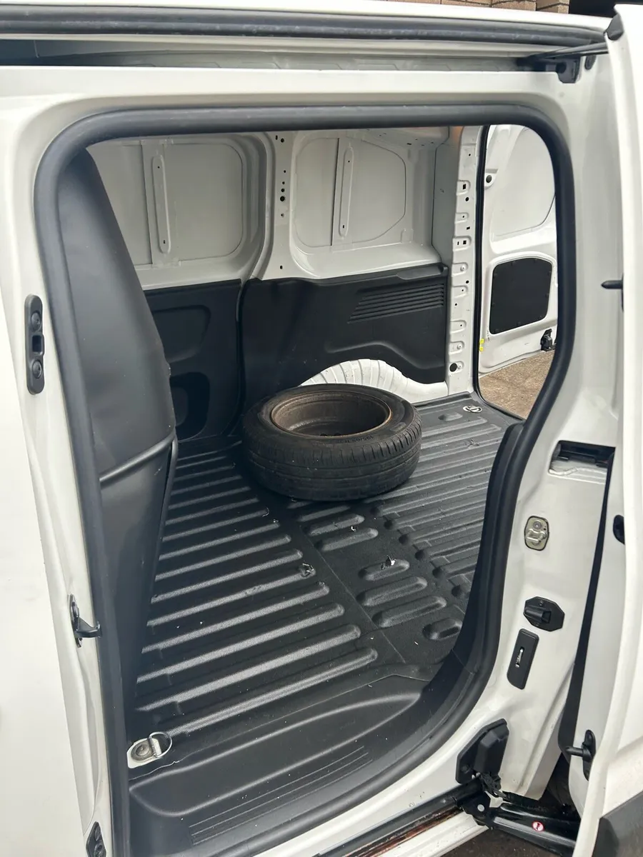 2019 PEUGEOT PARTNER 1.6 - Image 4