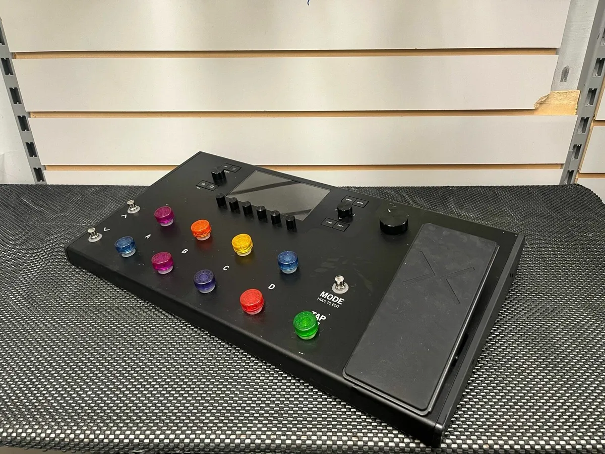 Line 6 Helix LT Guitar Processor - Image 1