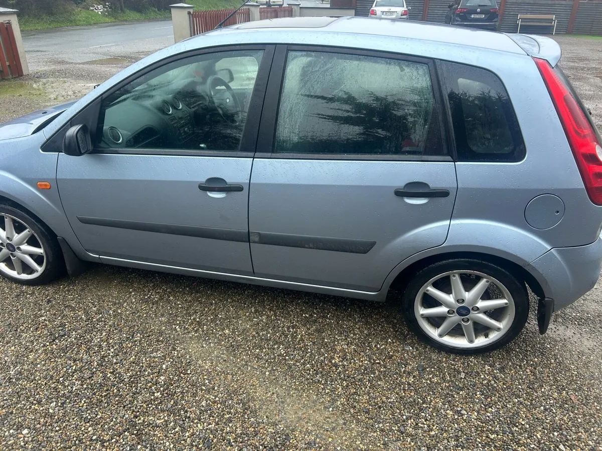 Ford Fiesta - Image 2