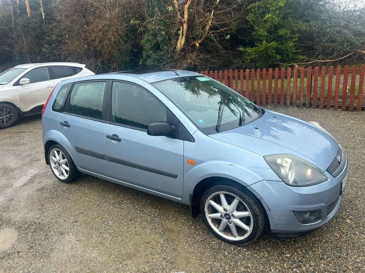 Ford Fiesta - Image 4