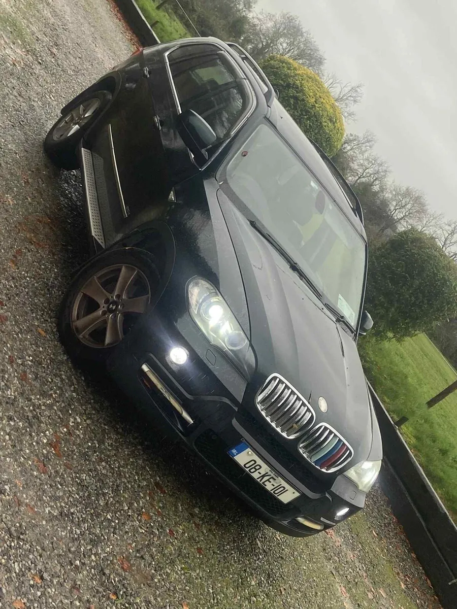 BMW x5 - Image 1