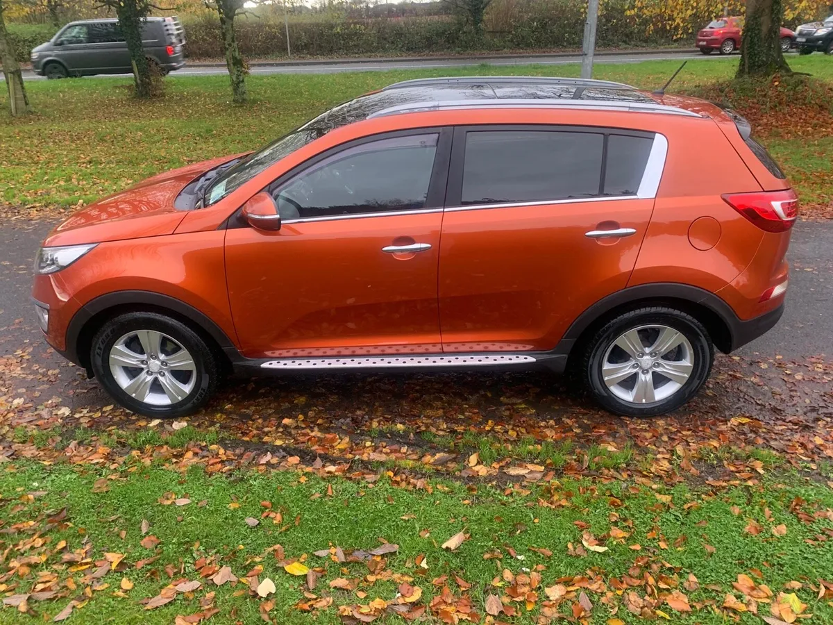 kia Sportage MINT LOW KMs - Image 4