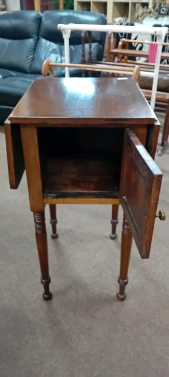Victorian Mahogany Extendable Bedside Table - Image 2