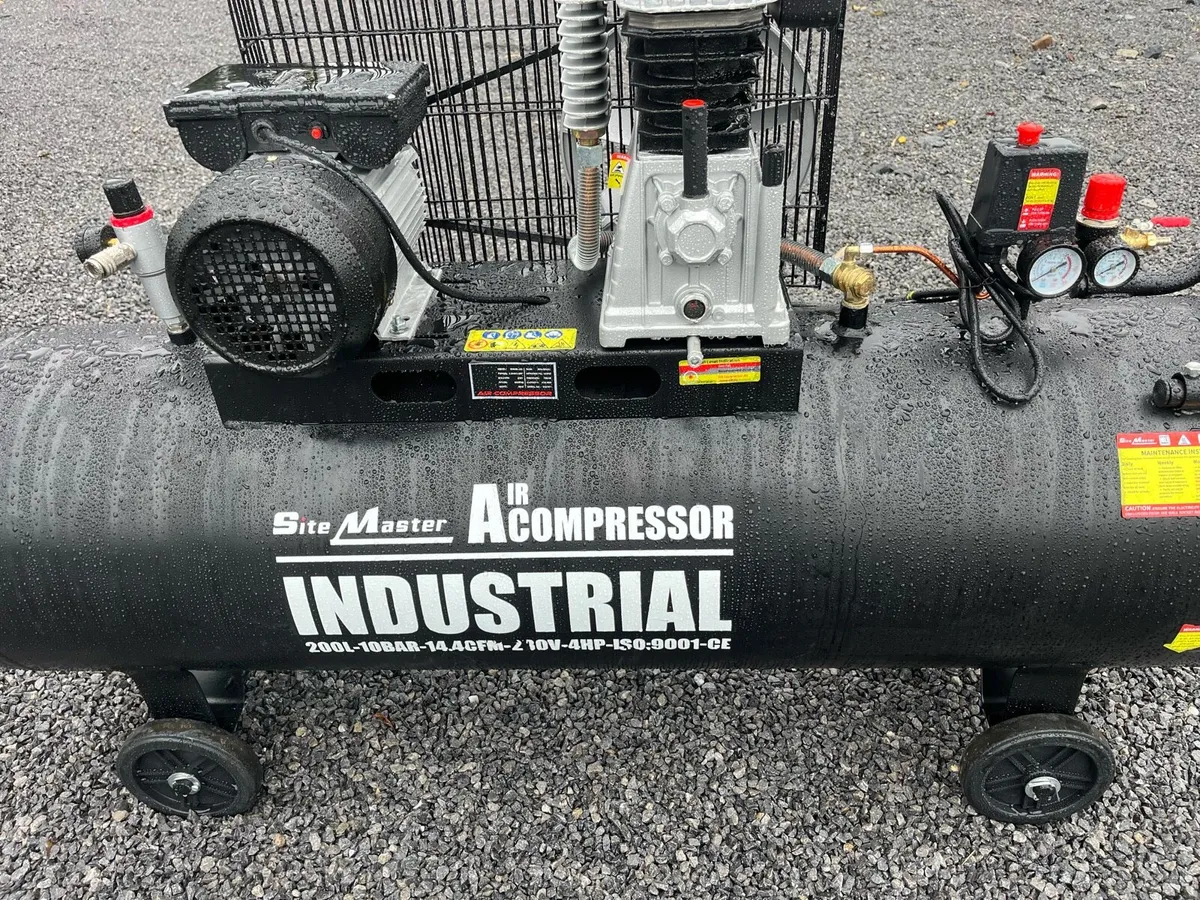 200 L air compressor - Image 4