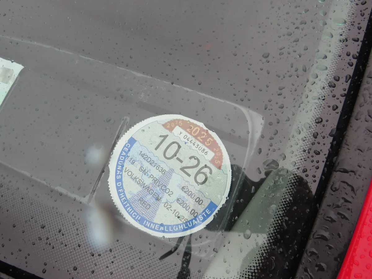 Volkswagen Passat 2014 2LT DIESEL WITH LEATHER - Image 4