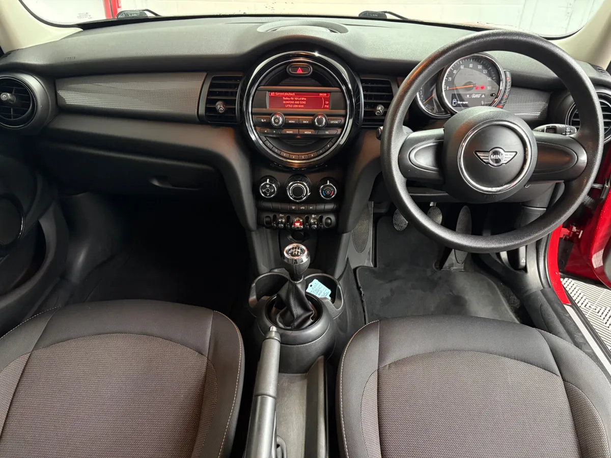 2017 Mini Cooper Black Edition 1.5P - Image 3