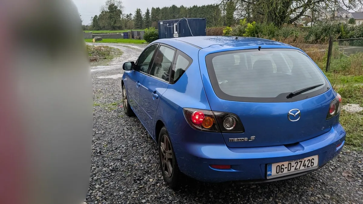 Mazda Mazda3 2006 - Image 2