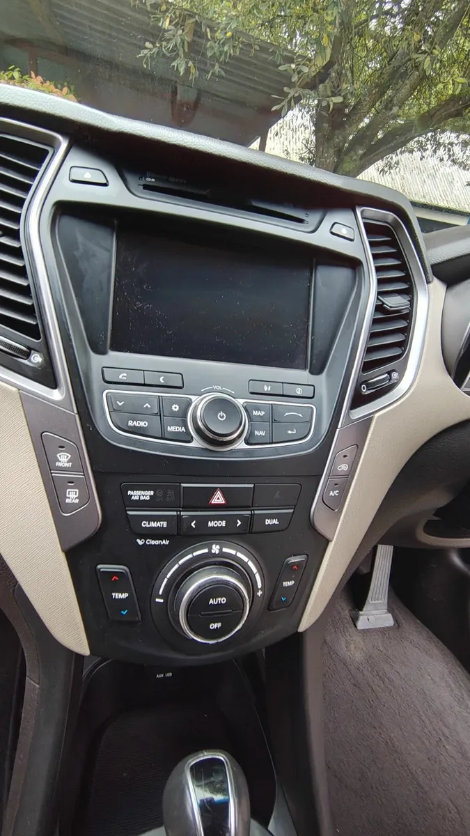 Hyundai Santa Fe 2013 - Image 3