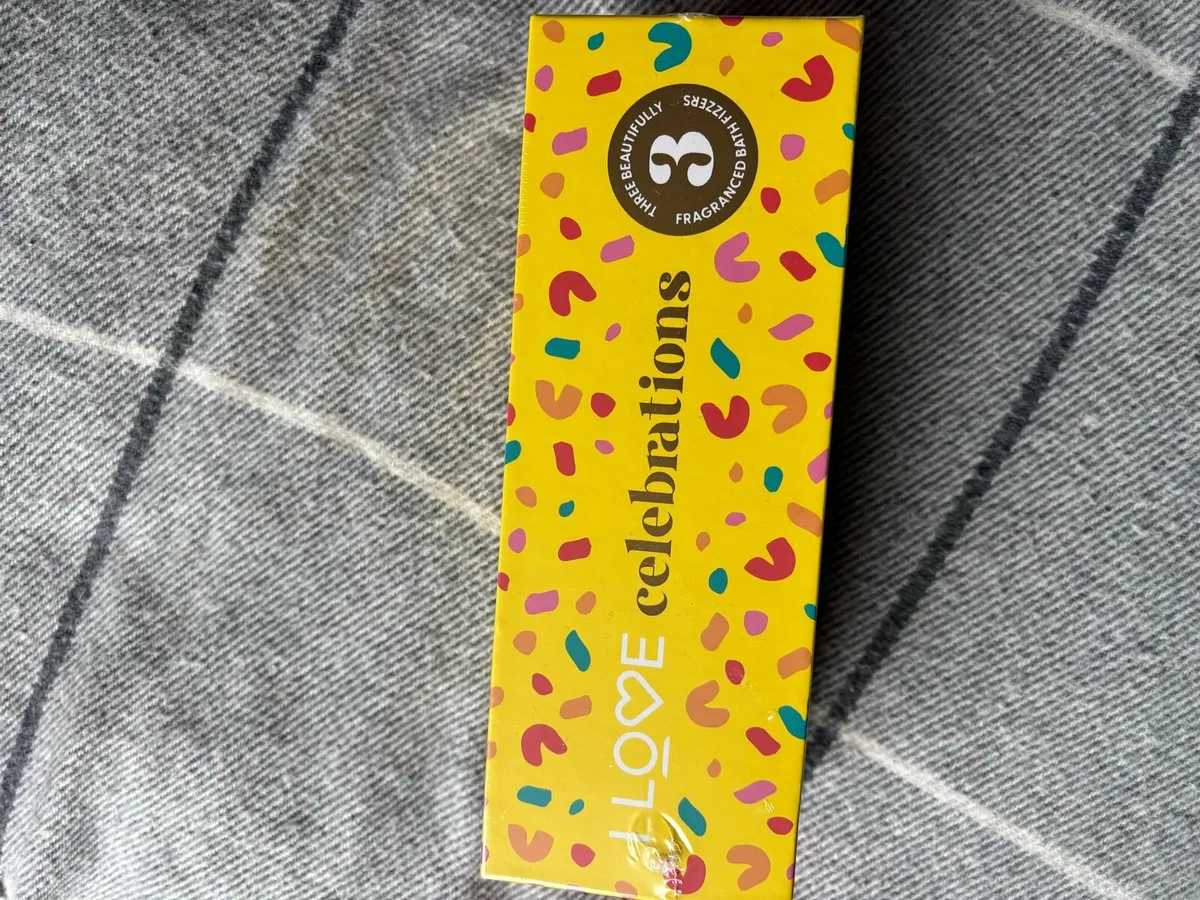 Selection of gifts - Image 3